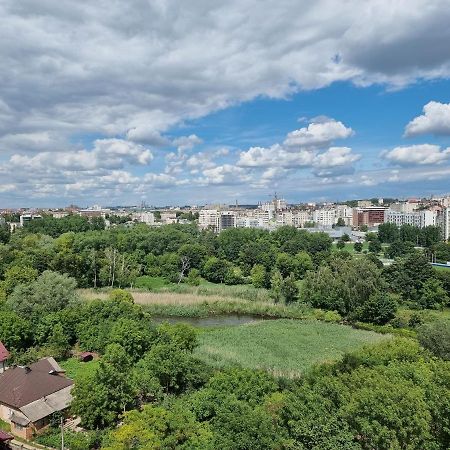 Світло Цілодобово Просторі Апартаменти Біля Гідропарку Топільче 捷尔诺波尔 外观 照片